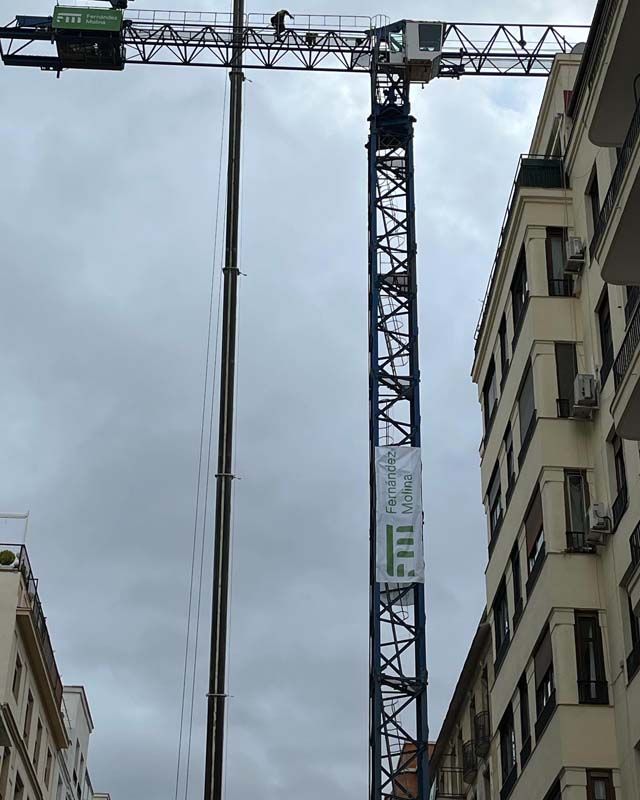 Imágenes de nuestras trabajos con las gruás Diego de León