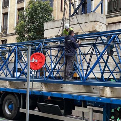 Imágenes de nuestras trabajos con las gruás Diego de León