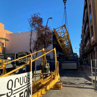 Imágenes de nuestras trabajos con las gruás Diego de León