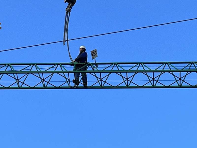 Imágenes de nuestras trabajos con las gruás Diego de León