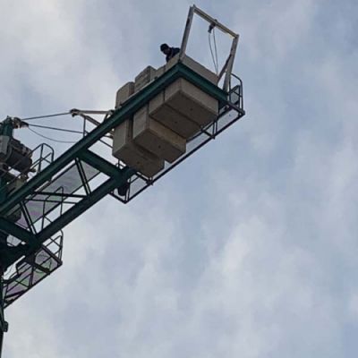 Imágenes de nuestras trabajos con las gruás Diego de León